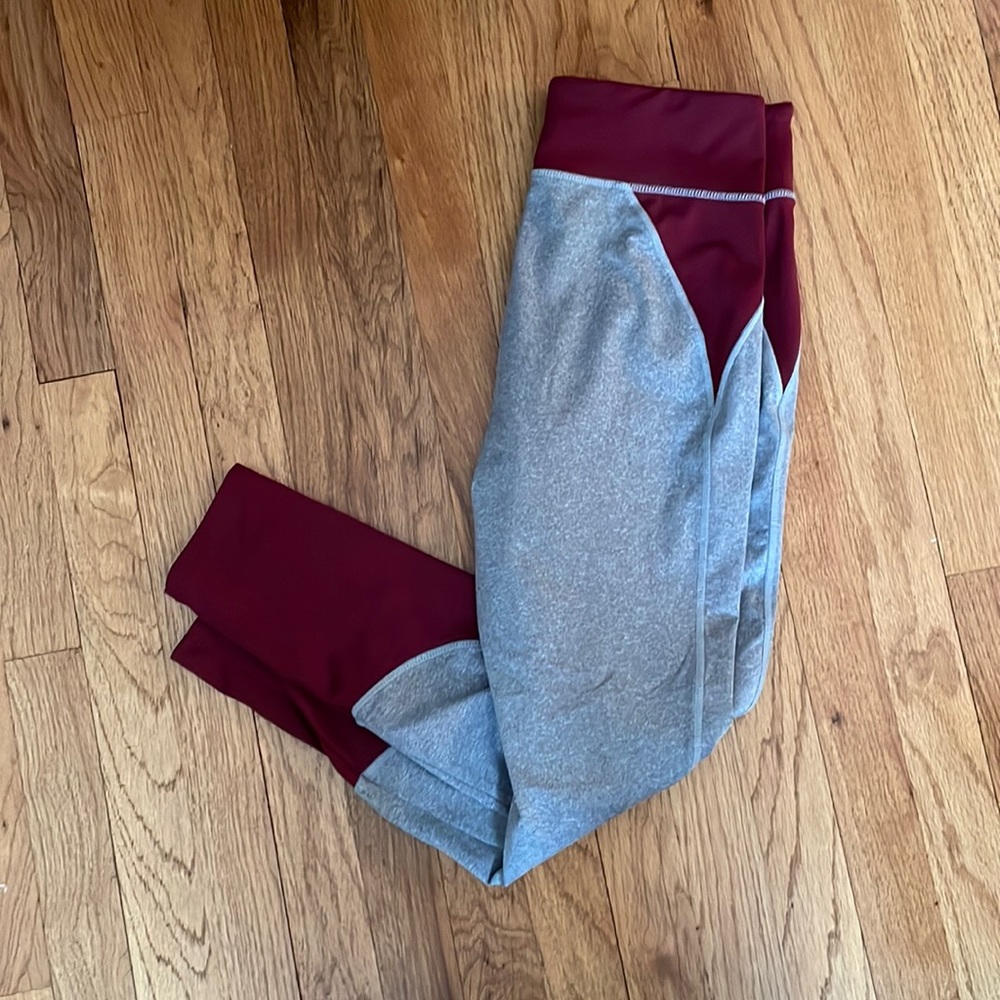 28" Maroon/Gray Leggings - Size L (EUC)